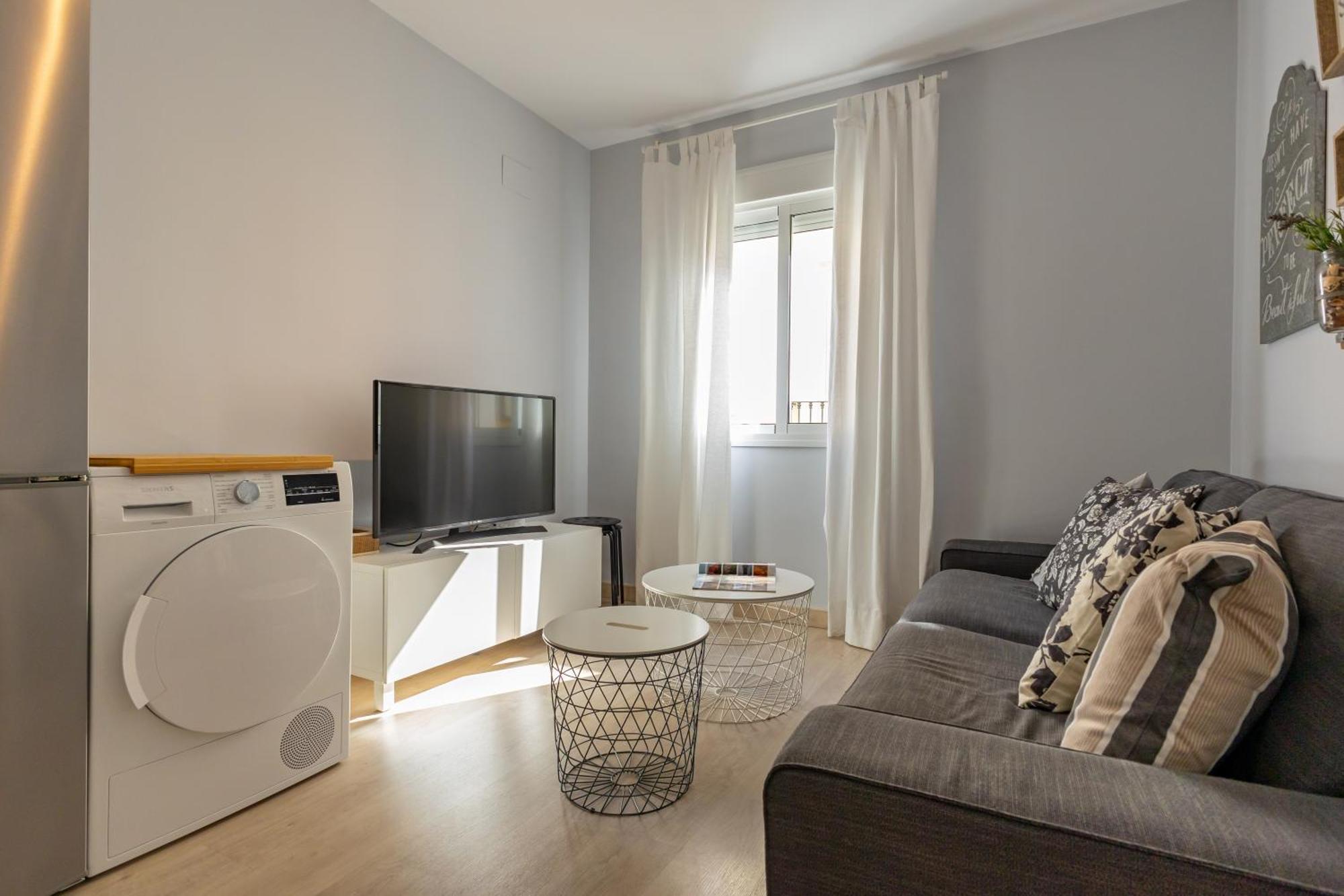 Charming 2 Bedroom Apartment At Iconic Triana Neighborhood By Ocityzen เซบีญา ภายนอก รูปภาพ