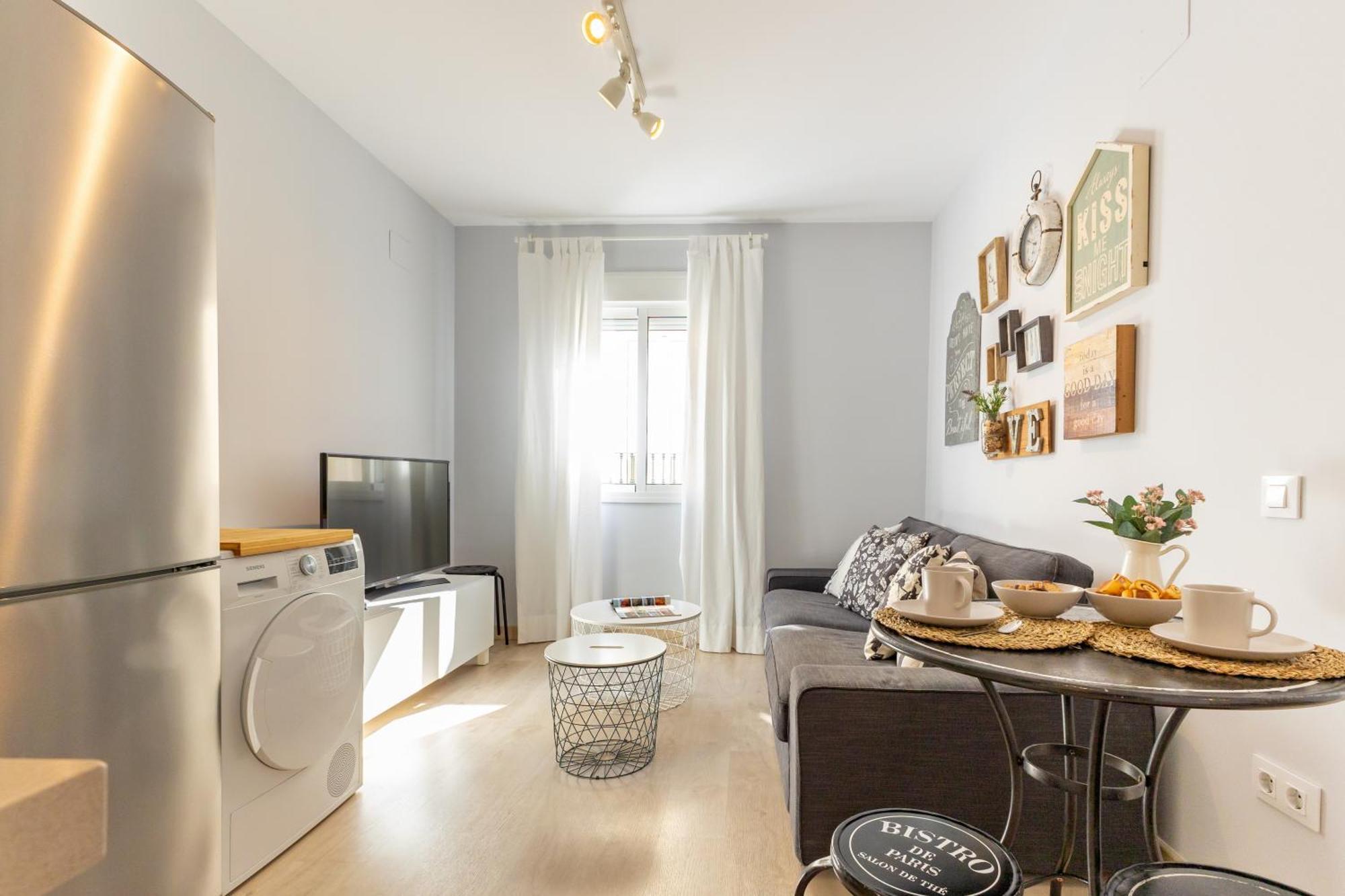 Charming 2 Bedroom Apartment At Iconic Triana Neighborhood By Ocityzen เซบีญา ภายนอก รูปภาพ