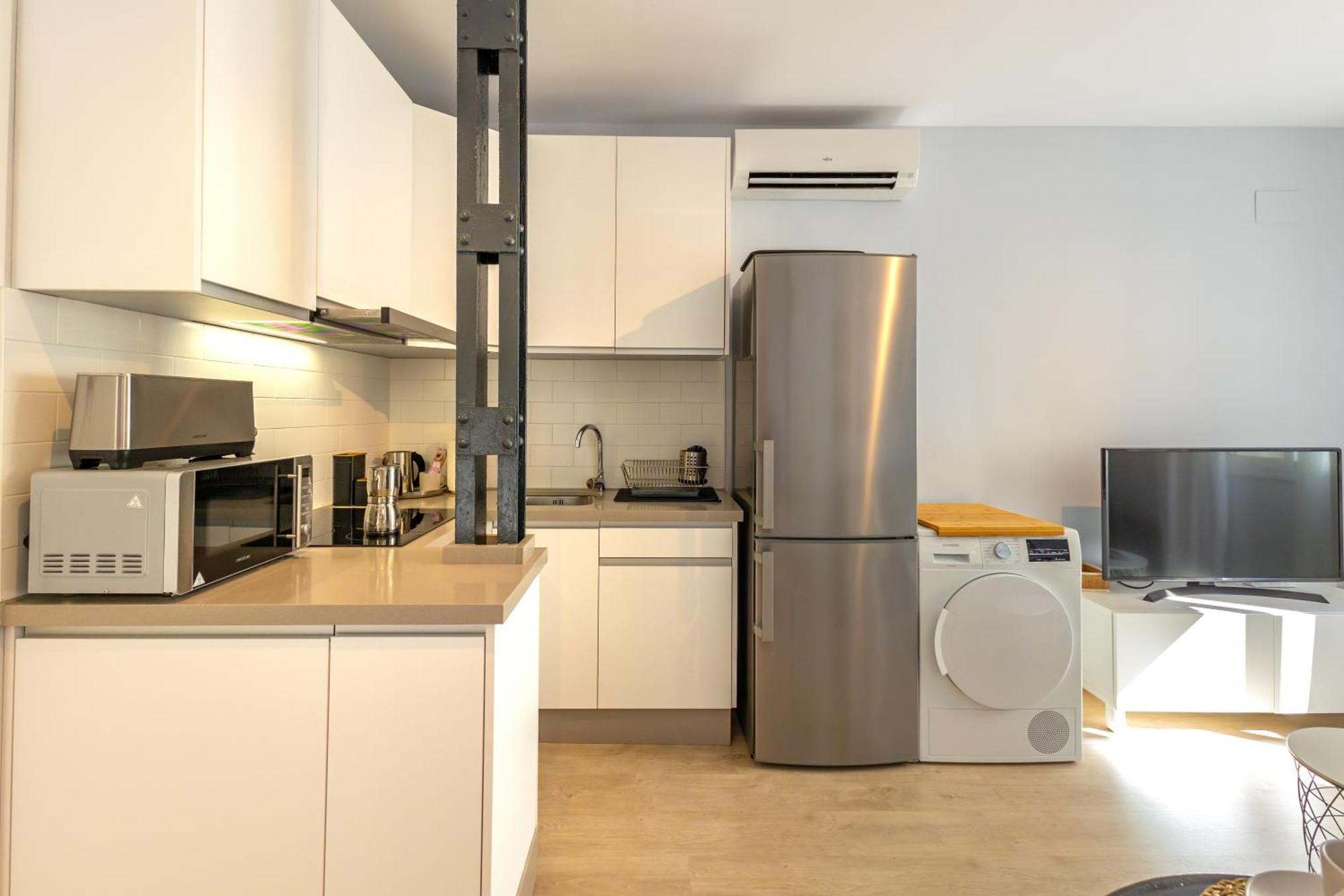 Charming 2 Bedroom Apartment At Iconic Triana Neighborhood By Ocityzen เซบีญา ภายนอก รูปภาพ