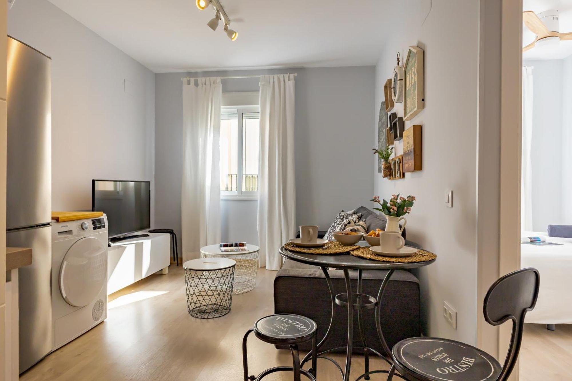 Charming 2 Bedroom Apartment At Iconic Triana Neighborhood By Ocityzen เซบีญา ภายนอก รูปภาพ