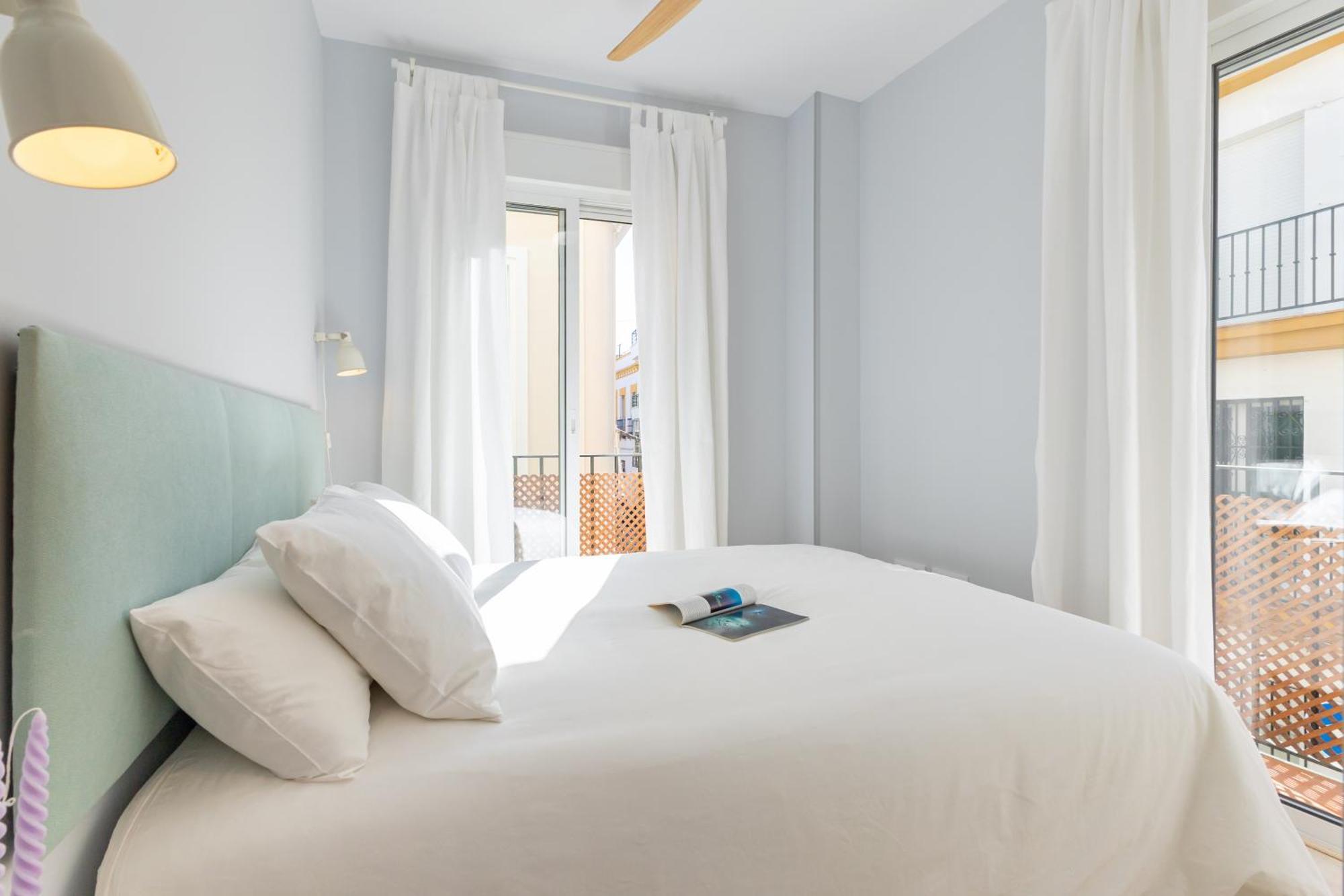Charming 2 Bedroom Apartment At Iconic Triana Neighborhood By Ocityzen เซบีญา ภายนอก รูปภาพ