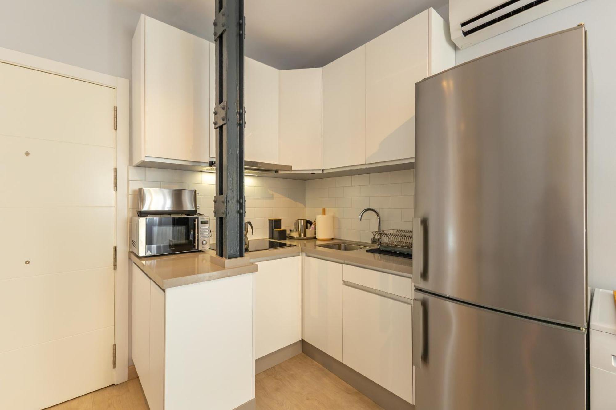 Charming 2 Bedroom Apartment At Iconic Triana Neighborhood By Ocityzen เซบีญา ภายนอก รูปภาพ
